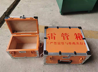 道外不同材质的雷管箱性能上有什么区别？